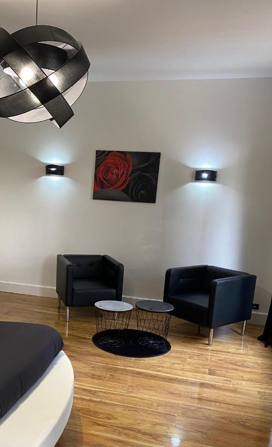 Les Genebruyeres - L'Histoire D'Un Reve Bed & Breakfast Aubigny-sur-Nere Luaran gambar